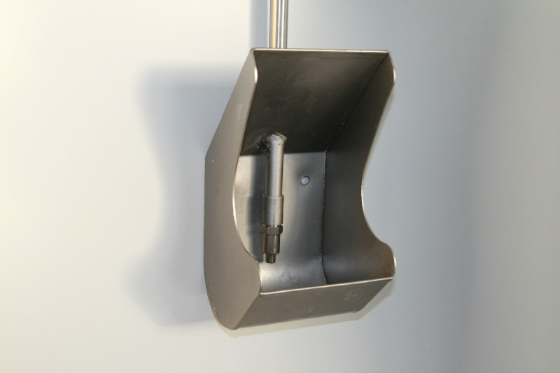 Curva con silletas de aluminio